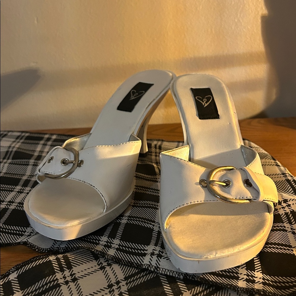 Windsor Stiletto buckle Mules - Picture 2 of 12